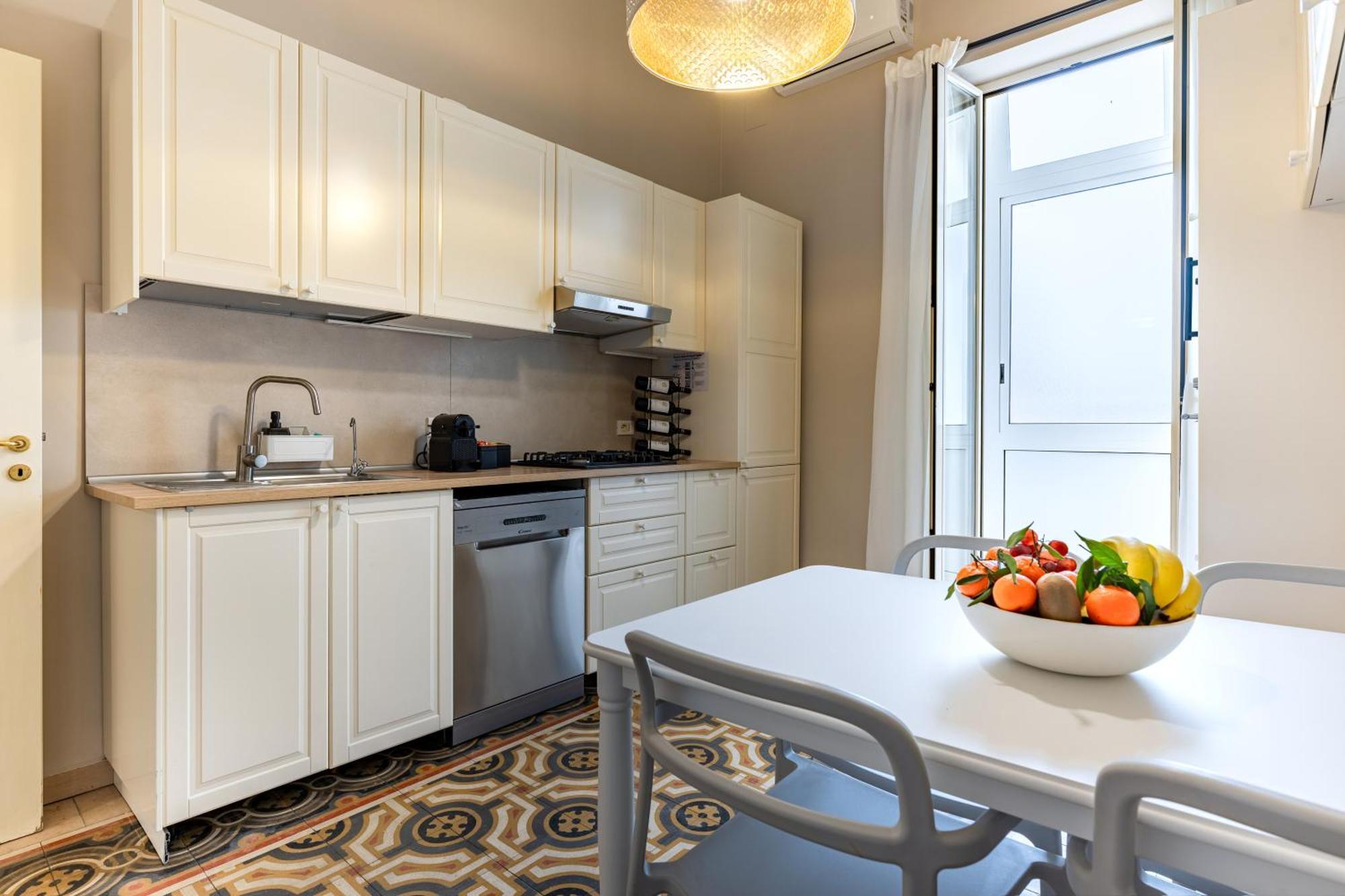 100Mq Maison Paradise - Central & Elegant Apt バーリ エクステリア 写真